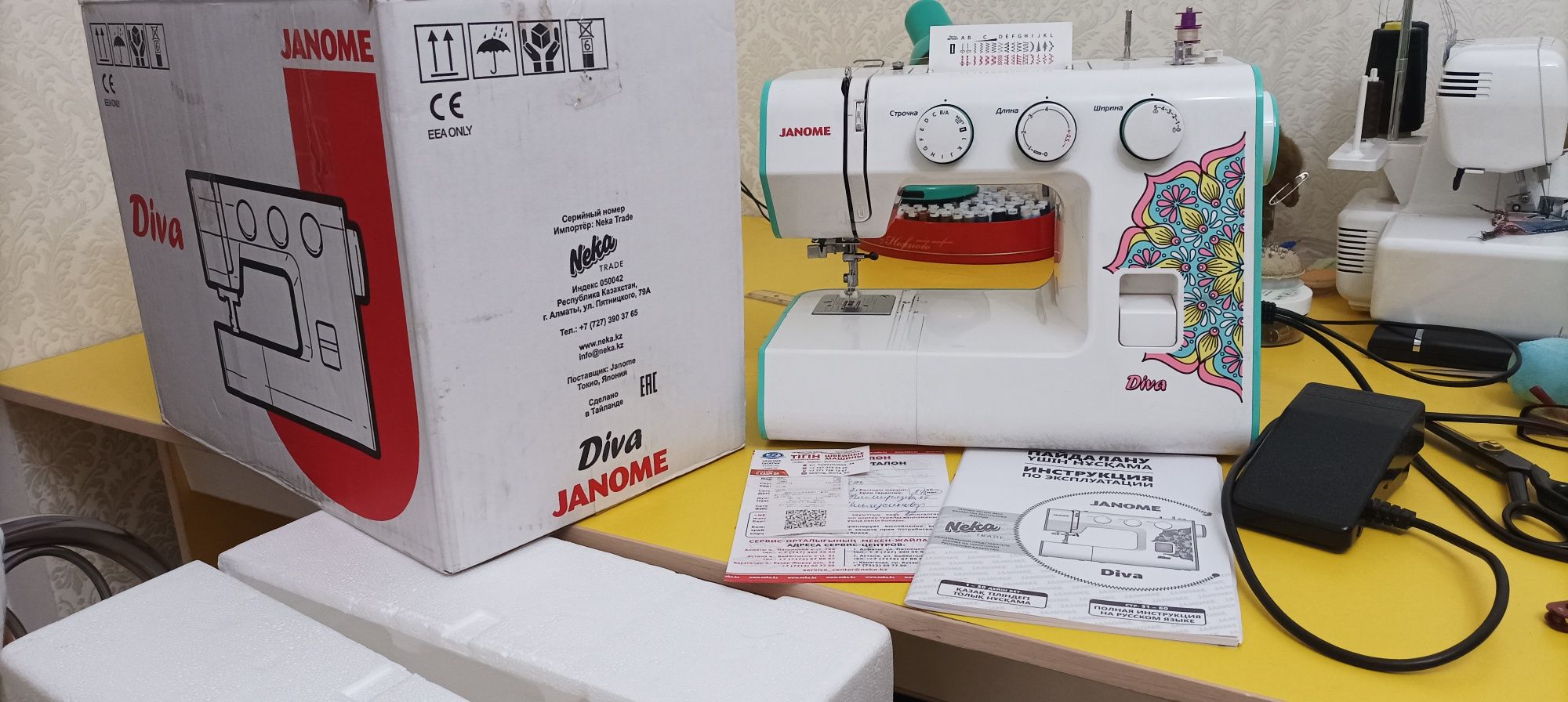 Бытовая швейная машинка  "JANOME DIVA "