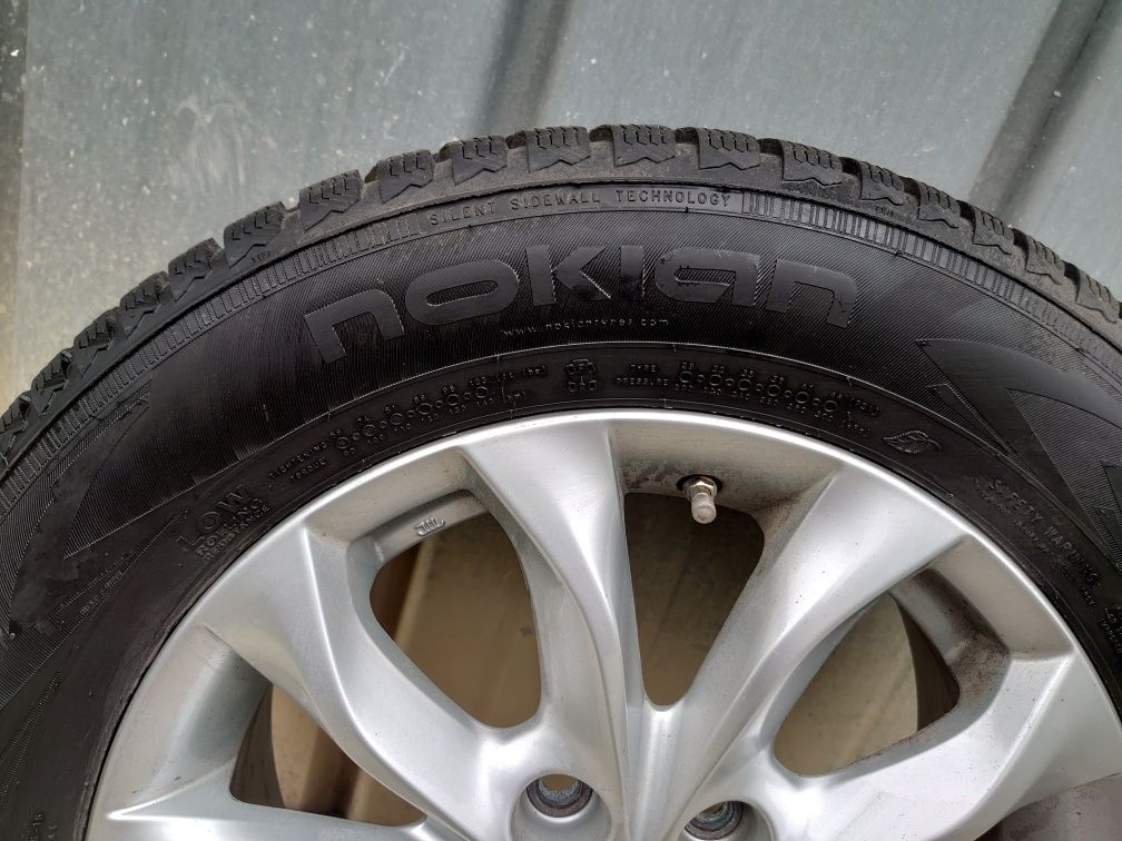 Jante + anvelope Mazda 5x114.3 R 16... 215-60-16 Nokian Wr d4 iarnă 21