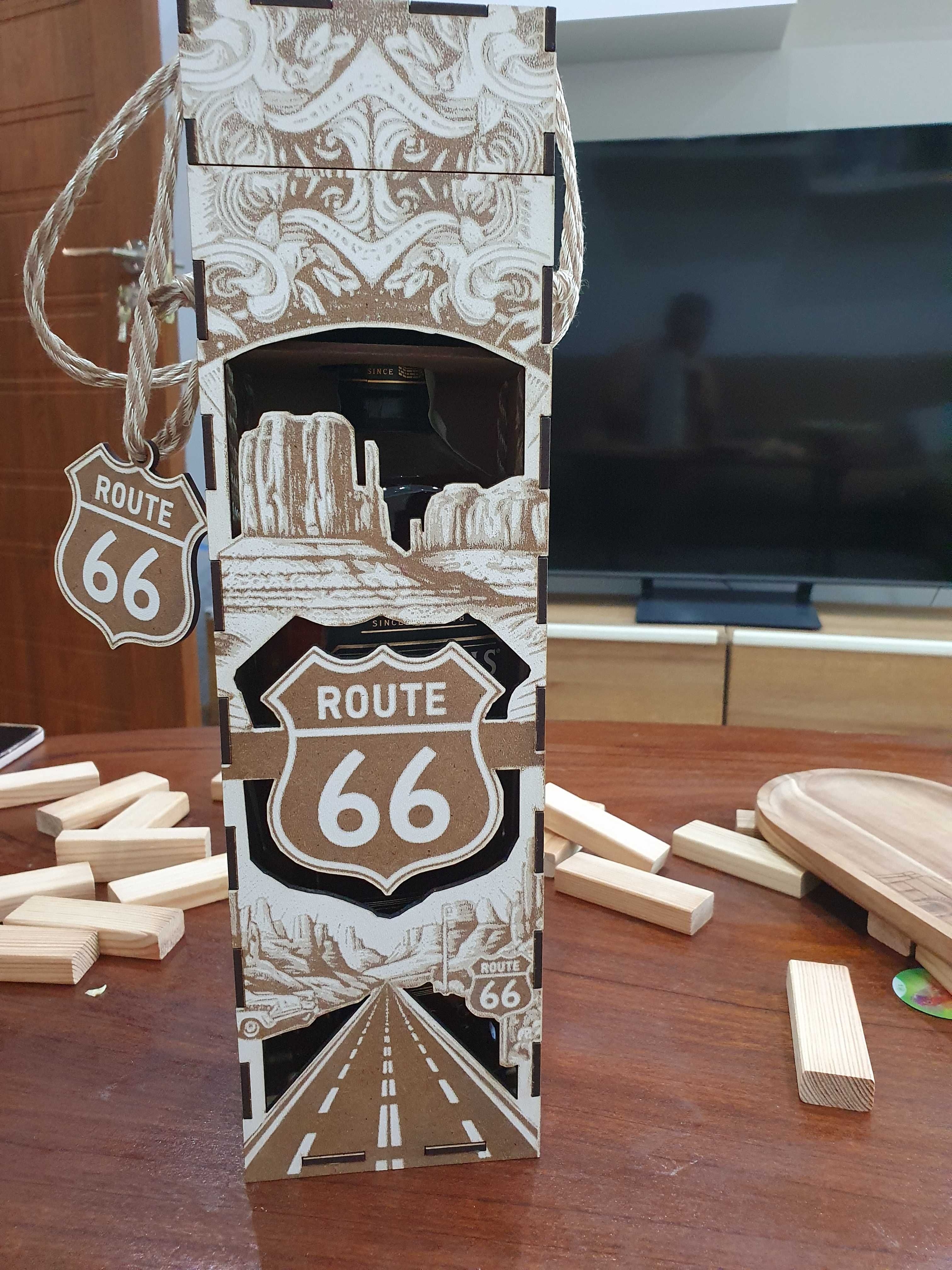 Дървена кутия за вино/уиски на тема Route 66 - Ретро стил за ценители