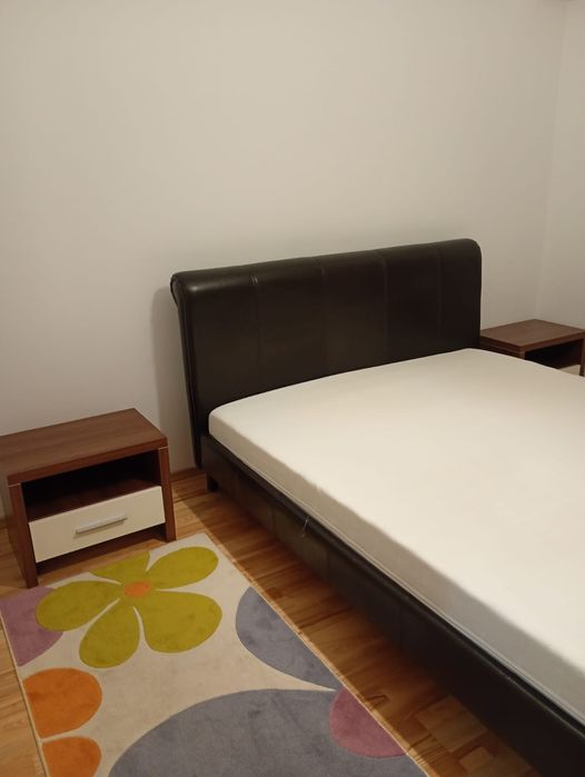 închiriez apartament strada Edgar Quinet 4-6