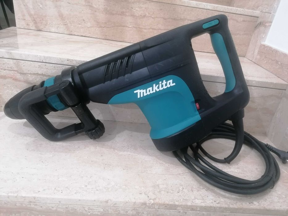 Demolator Makita HM1203C