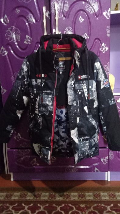 Продам куртки тёплые