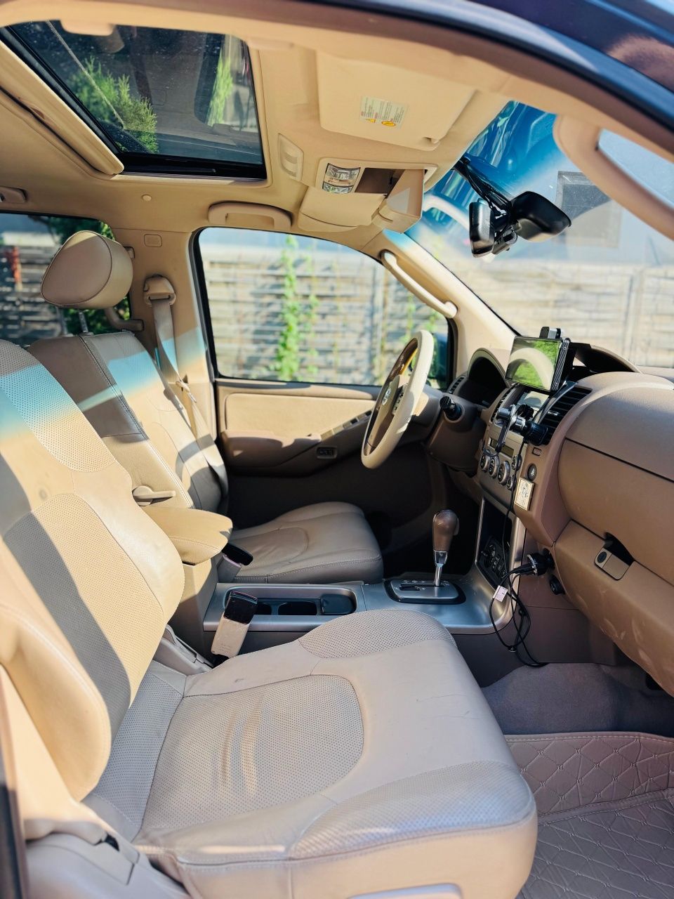Nissan pathfinder 2006