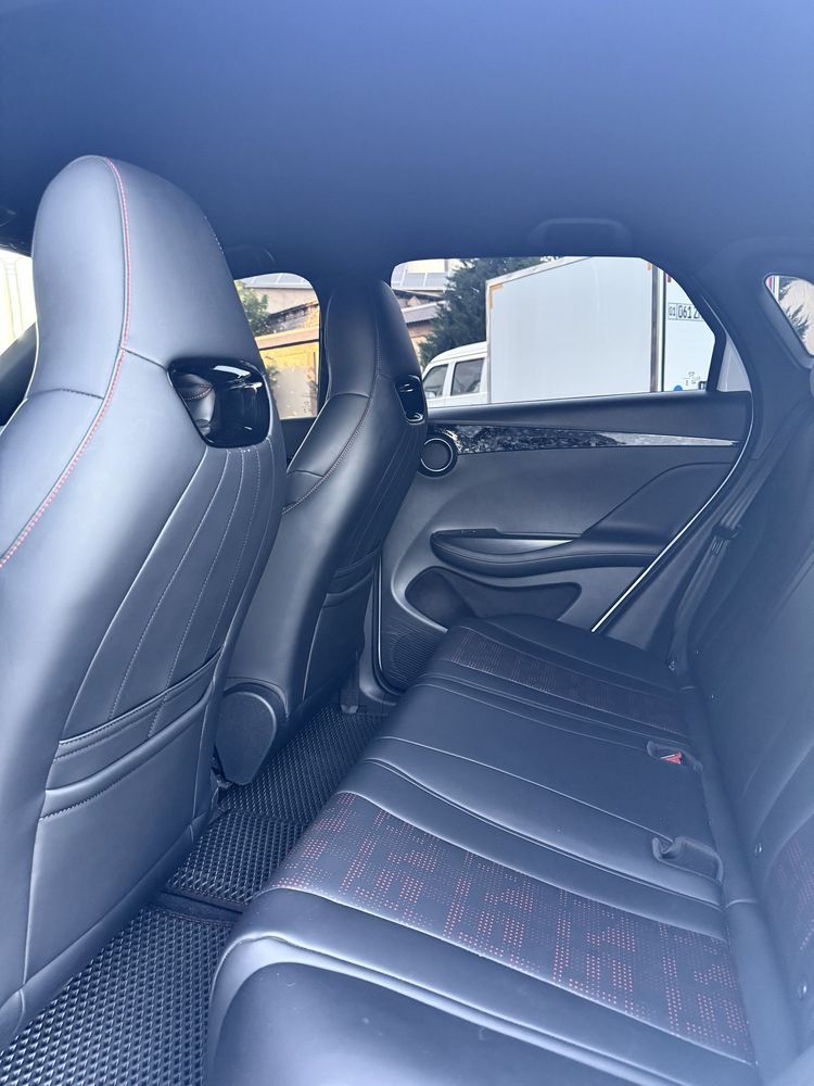 BYD e2 luxury 405