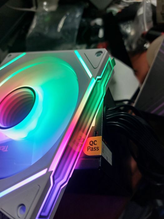 Ventilator carcasa pc 140mm argb Asiahorse Amicii alb,S nu reverse.