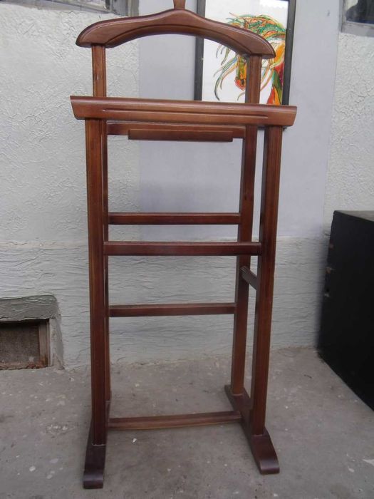 Напольная вешалка деревянная