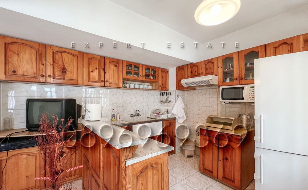 Продава се Четиристаен апартамент в Варна, Колхозен пазар - 93 кв.м за 1301 €/кв.м - Снимка #2