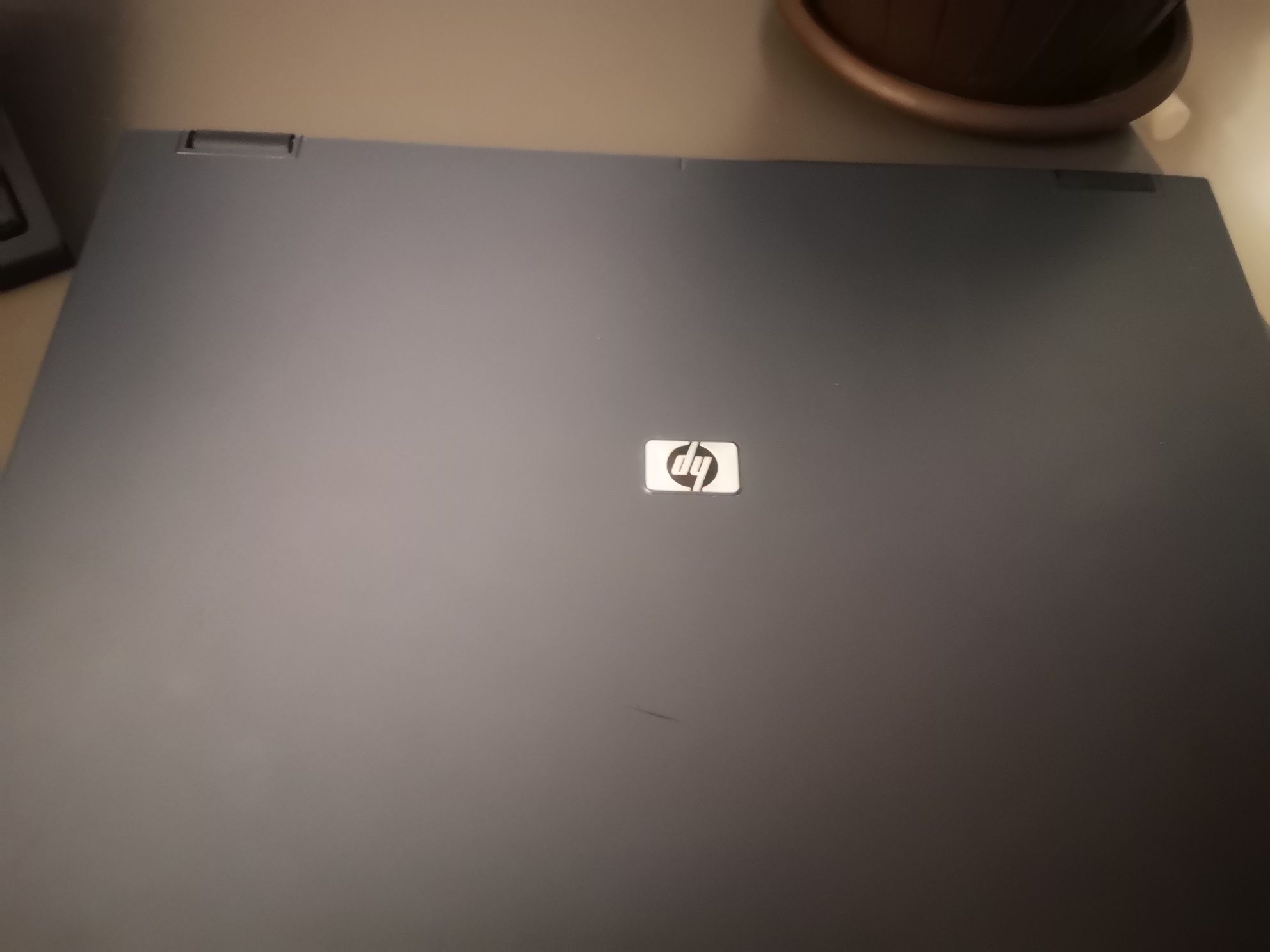 Laptop hp nx 9420, schimb cu monede vechi romanesti