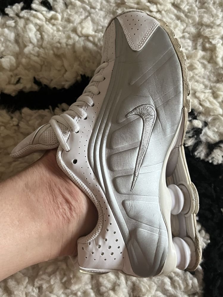 Adidasi Nike Shox