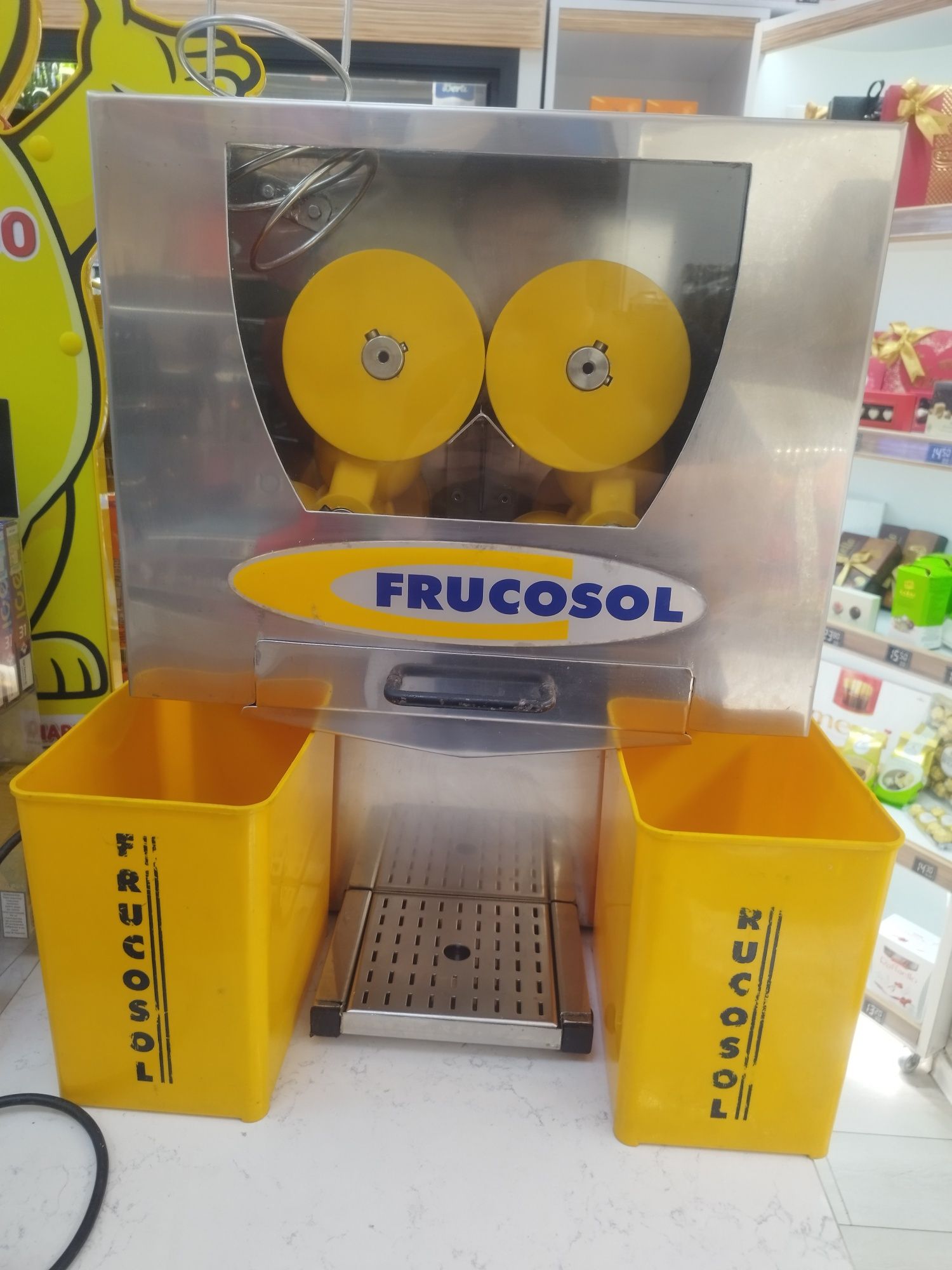 Професионална машина за фреш Frucosol F50-A
