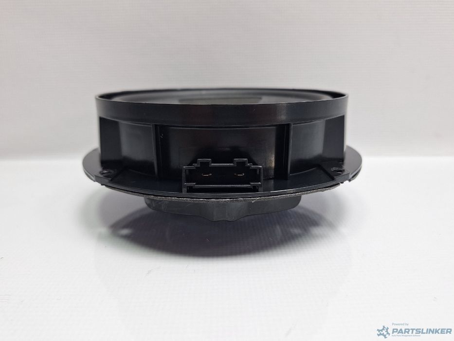 Boxa usa spate VOLKSWAGEN PASSAT Variant (3G5) [ 2014 - > ] TDI (CRLB,