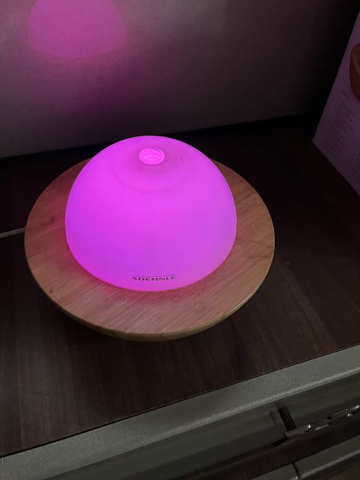 Difuzor Aromaterapie cu lumini ambientale
