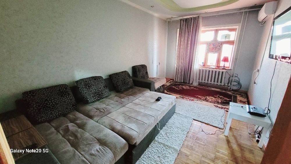 Yunusabod 9mavze Alfraganus oldida