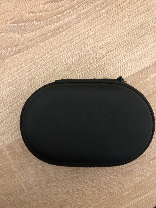 Căști wireless cu conectare automată