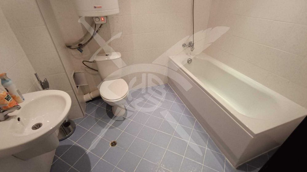 Дава се под наем Тристаен апартамент в Варна, м-т Траката - 104 кв.м за 750 € - Снимка #7