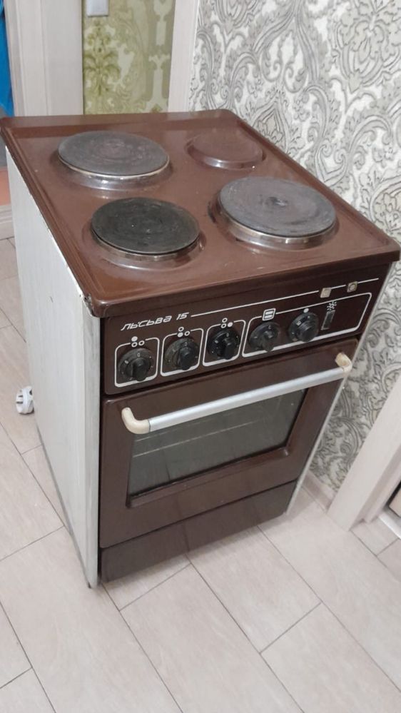 продам плиту электрическую