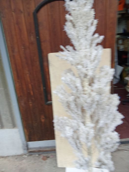 Елха в бяло -170 см