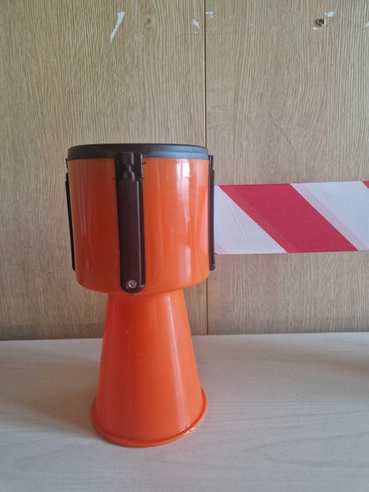 Блок с вытяжной лентой