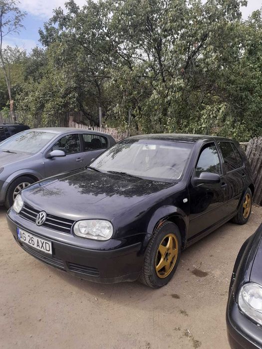 Dezmembrez Golf 4 AZD