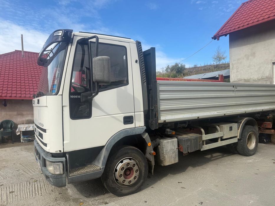 Vand/schimb Iveco EuroCargo cu miniexcavator