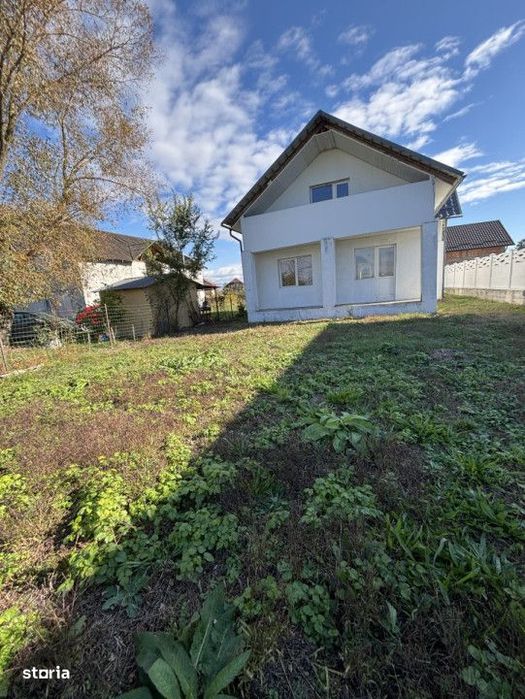Casa de vanzare Lapusel
