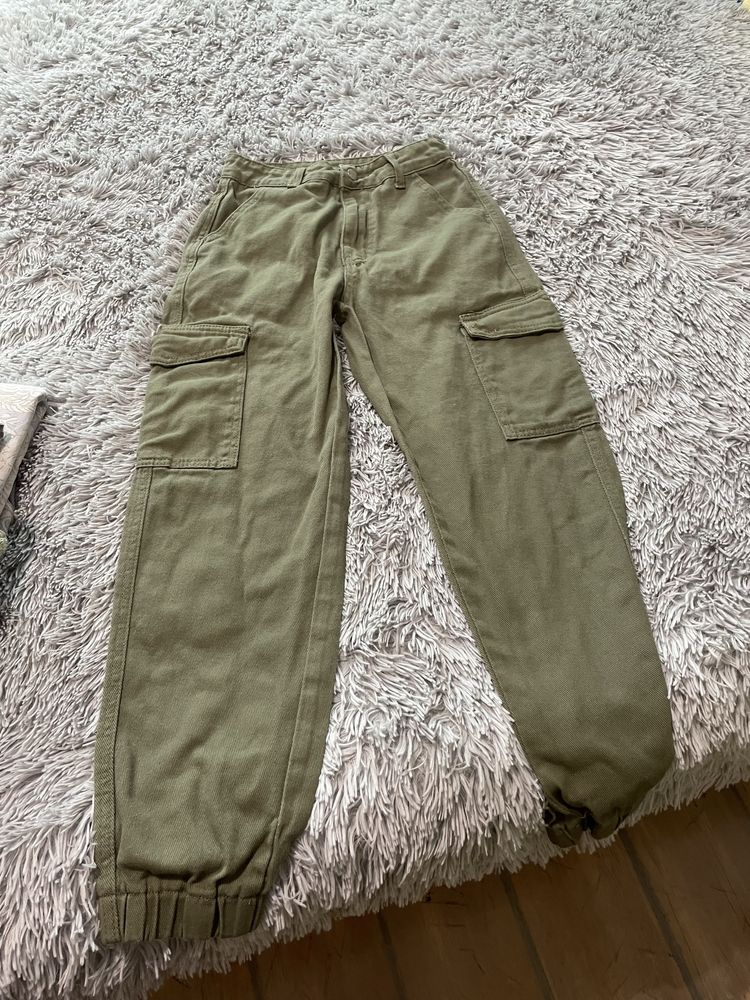 Готин зелен панталон
