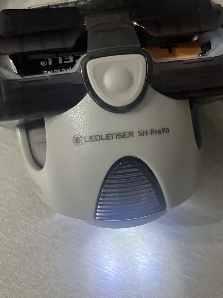 Lanterna led Lenser sh-pro 90