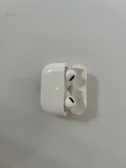 Продам айрподс 2 про люкс копия