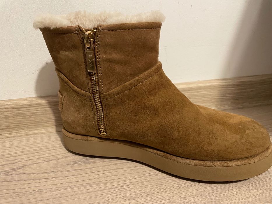 Cizme ugg doua purtari