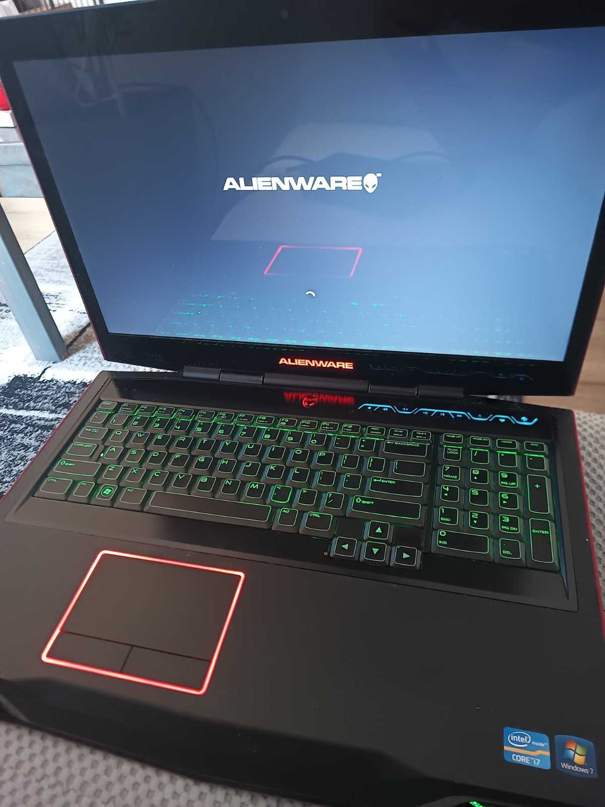 Продавам Alienware M17X-R4, работещ