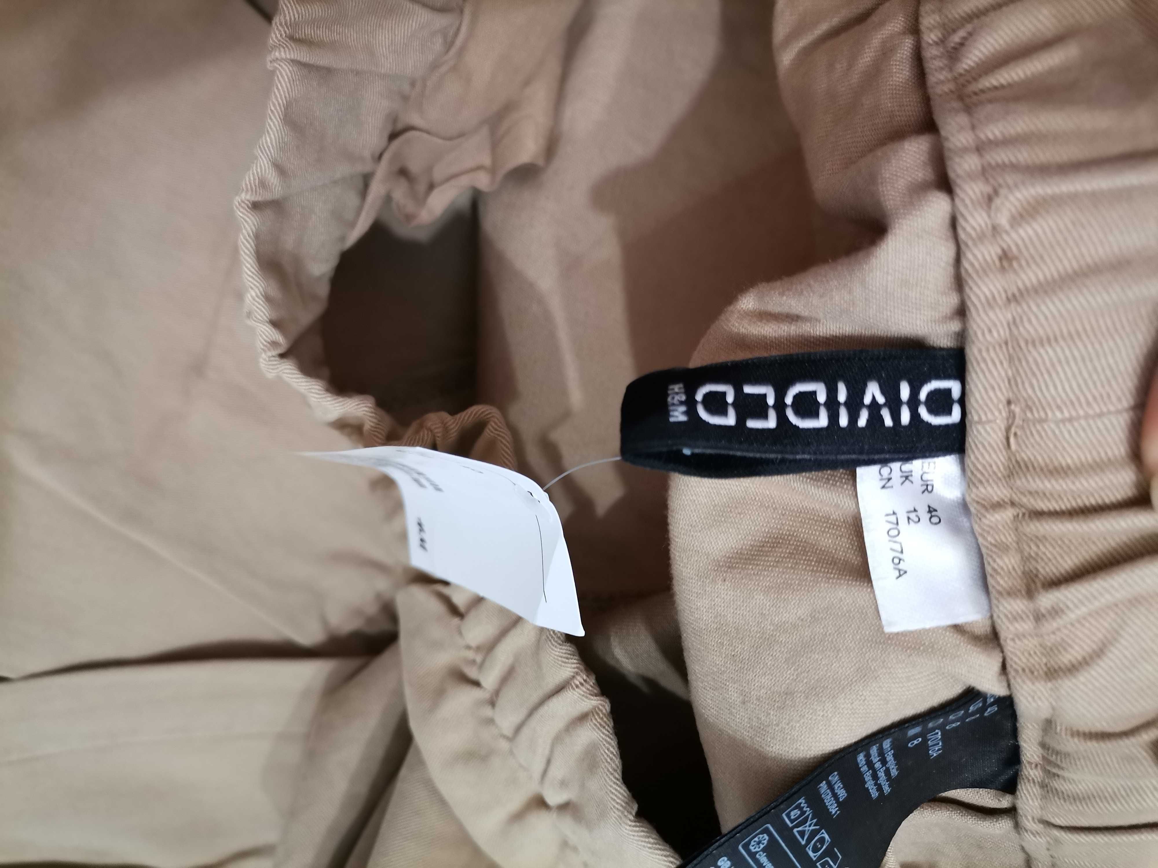 Pantaloni talie înaltă stil camo H&M