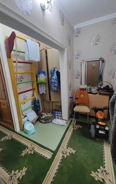 Юнусабад 14 квартал. Продается квартира 2/4/5