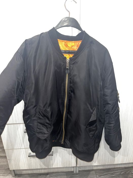 Черно яке bomber