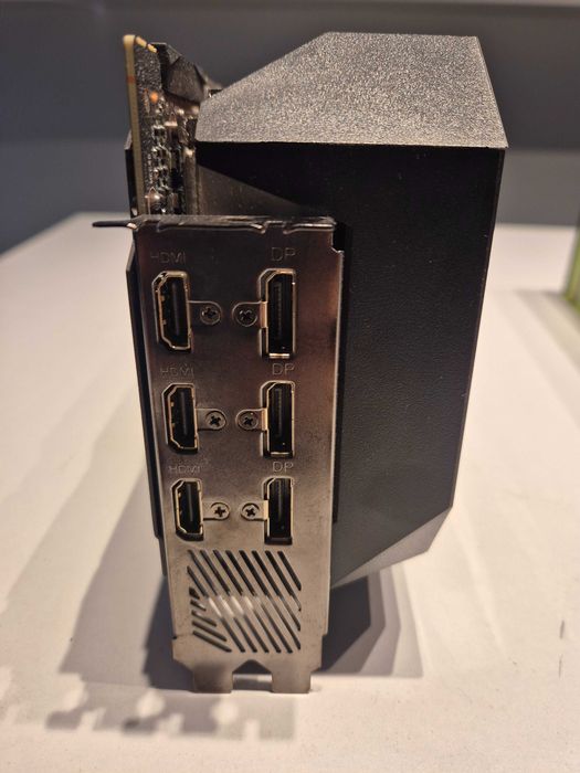 Видео карта Gigabyte Aorus Xtreme RTX 3090