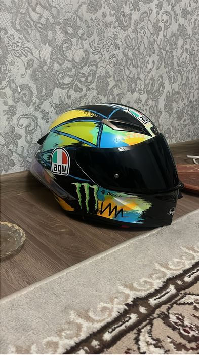Оригинальный AGV шлем