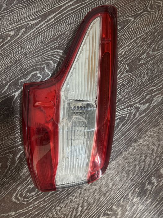 Фонарь задний от nissan qashqai j11