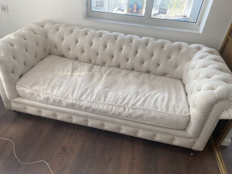 Диван трехместный