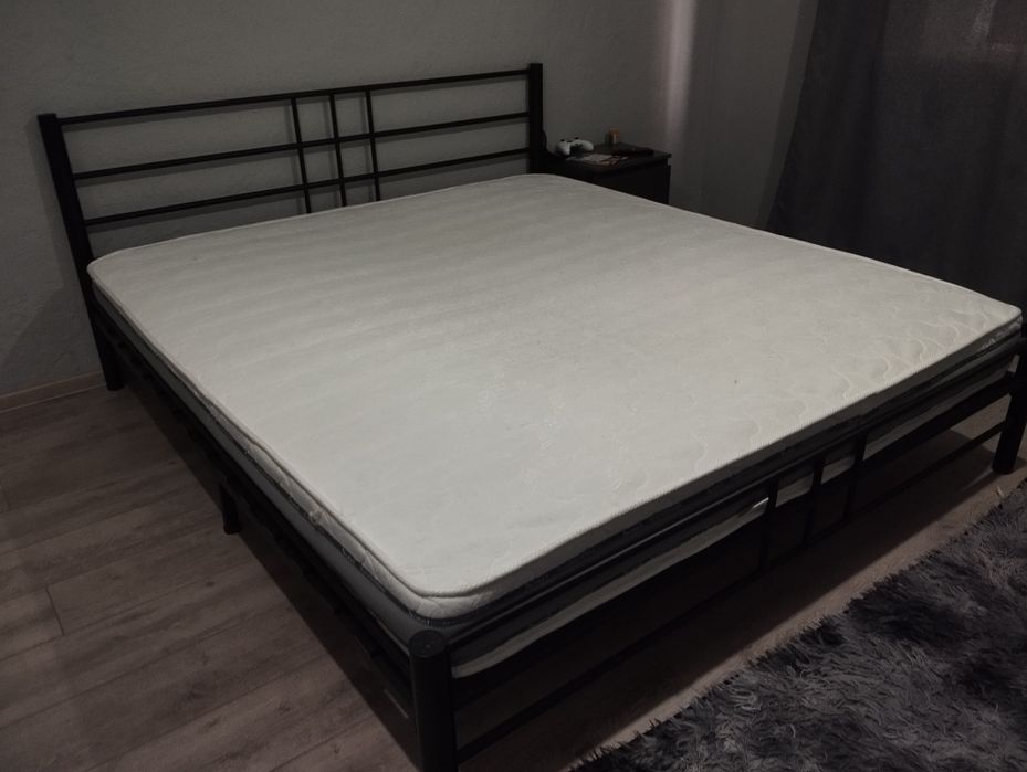 Продам матрас в хорошем состоянии