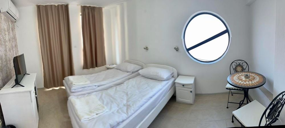 Хотел, гр. Черноморец