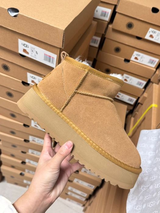 UGG Classic Boot