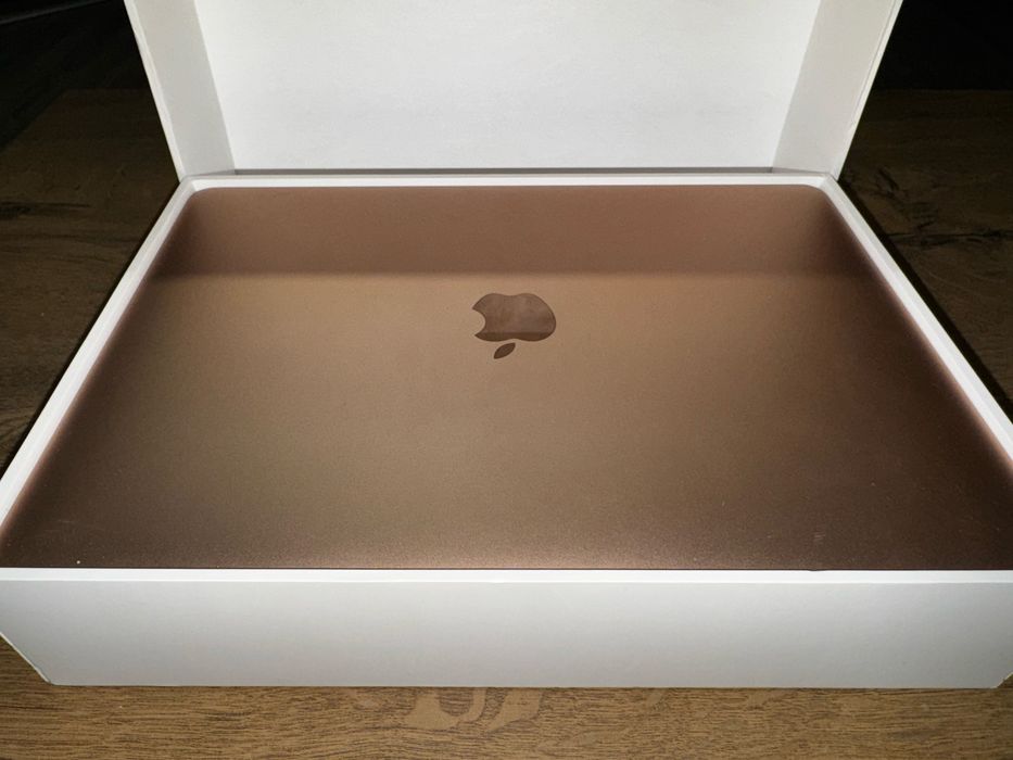 Macbook Air 13 inch 2020