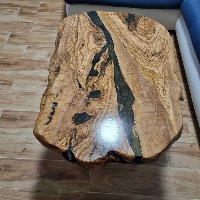 Masa din Lemn de Maslin