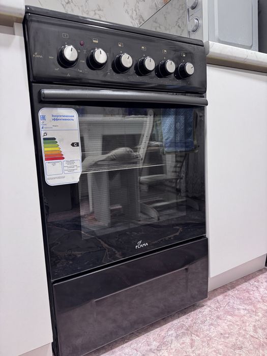 Продам электрическую плиту Flama