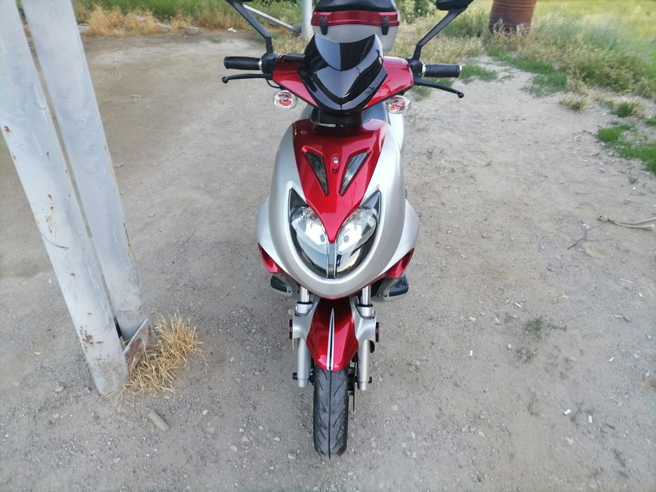 Скутер 50 кубика