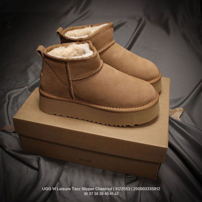 Продам угги новые