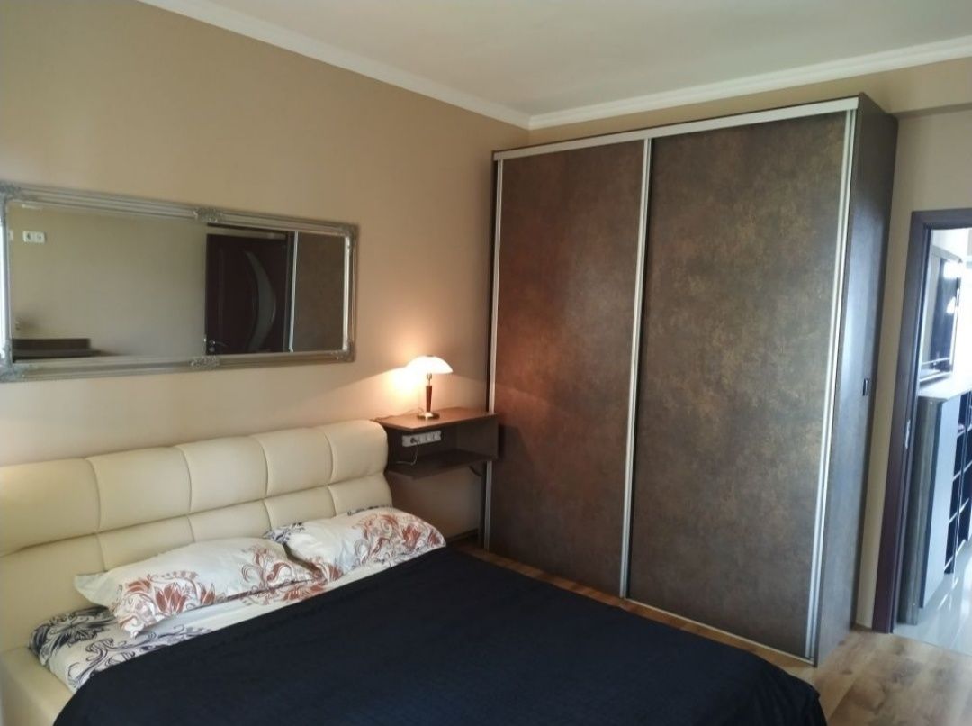 de închiriat apartament 3 cam