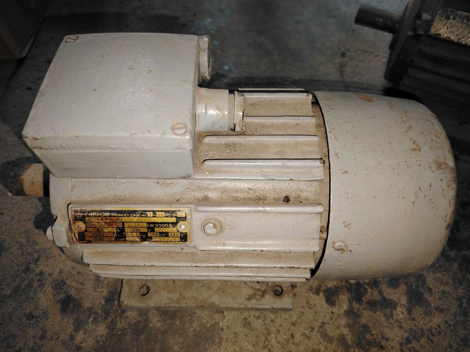 Дърводелски машини /Абрихт, Банциг, Ел мотори/