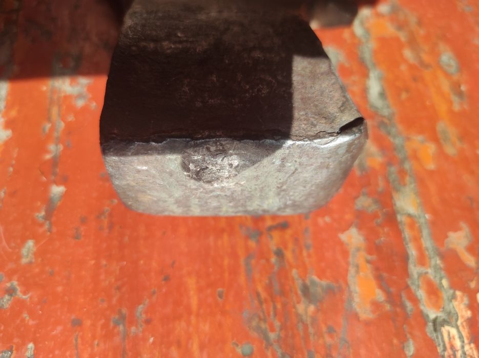 Продам качественый тапор.