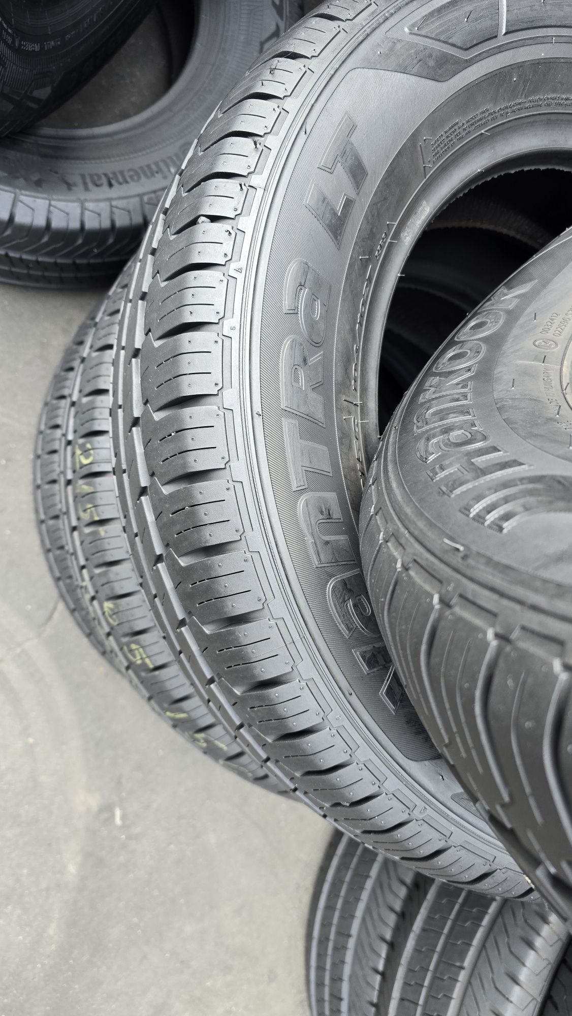 4 anvelope vară Hankook 215/65/15 C - 8 mm
