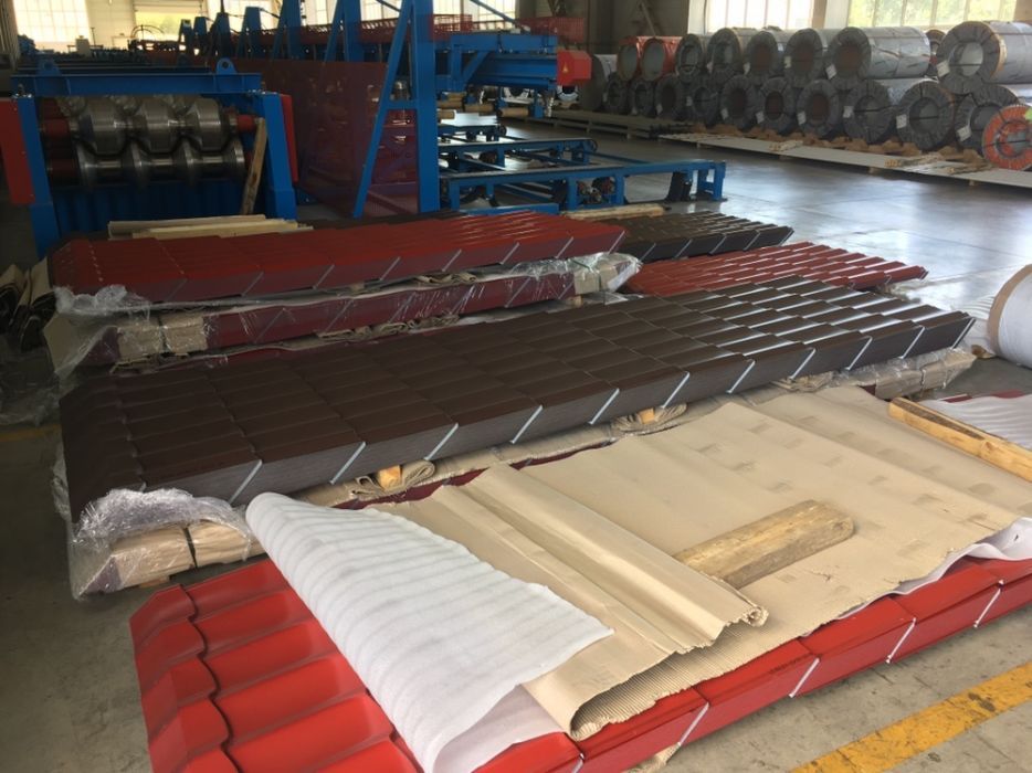 Метална керемида 2 цвята червен RAL3011 и кафяв RAL8017 ламарина ЛТ LT